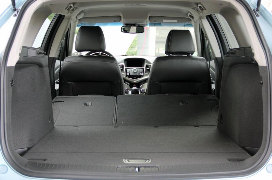 Chevrolet Cruze Station Wagon 2012 года  (фото 129 из 157)